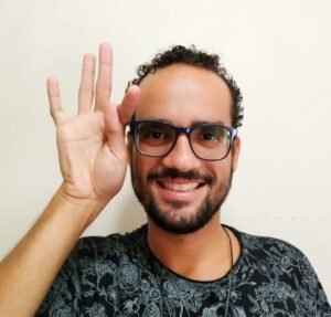 TIago Ribeiro